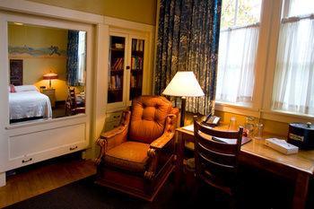 Mcmenamins Kennedy School Hotel Portland