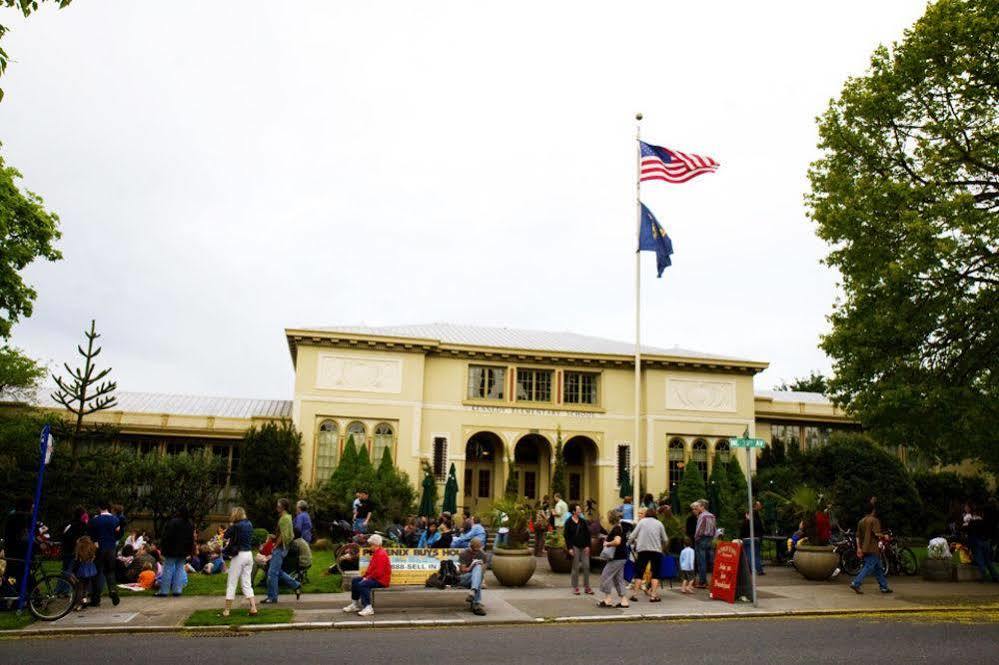 Mcmenamins Kennedy School Hotel Portland